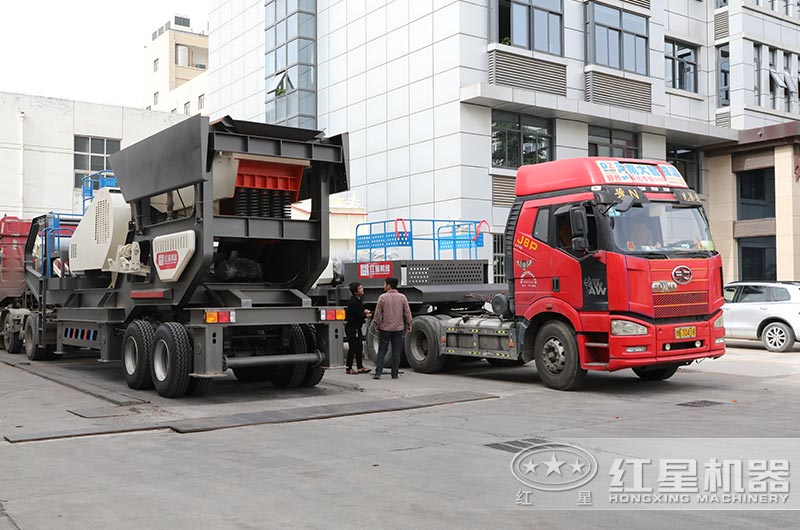 可移動小型建筑垃圾粉碎機發(fā)往江蘇